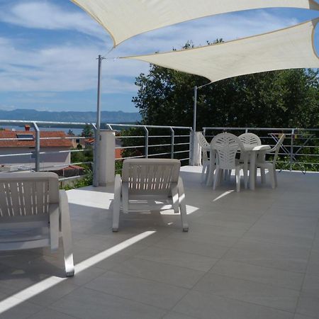 Apartments Monja & Dadi, Malinska, Вантачичи Экстерьер фото